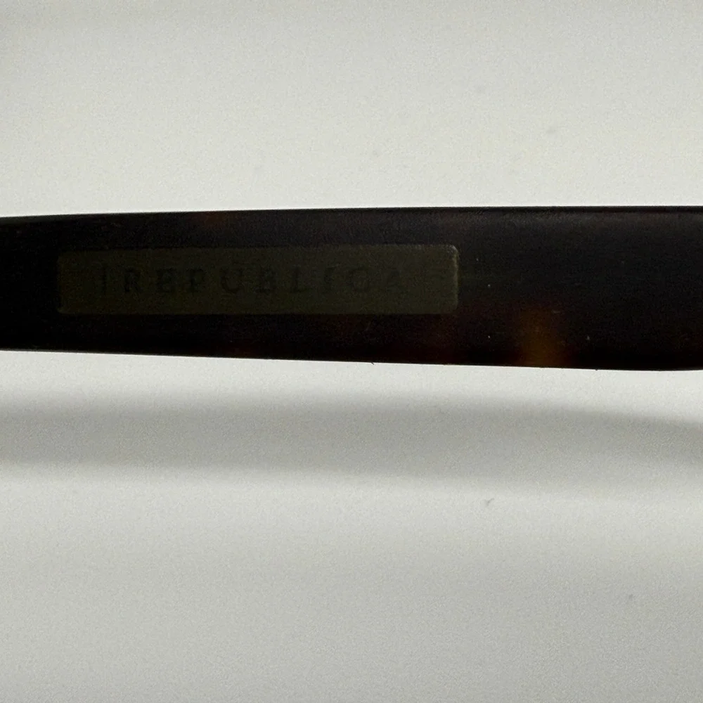 Republica Lyon‎ 54-17-140 GM Rectangular Sunglasses Gunmetal Tortoise Mens